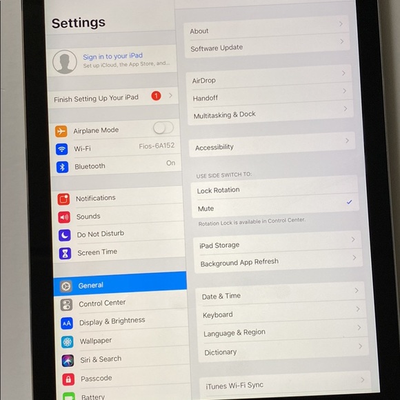 iPad Air 1st Gen wifi 32 GB Silver - Picture 3 of 6